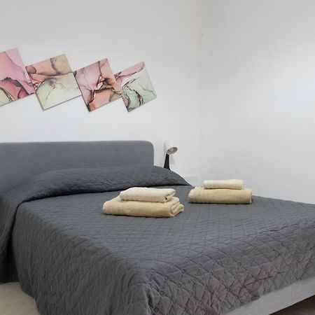 Blife Martinya House - Private Rooms And Apartments オリョン エクステリア 写真