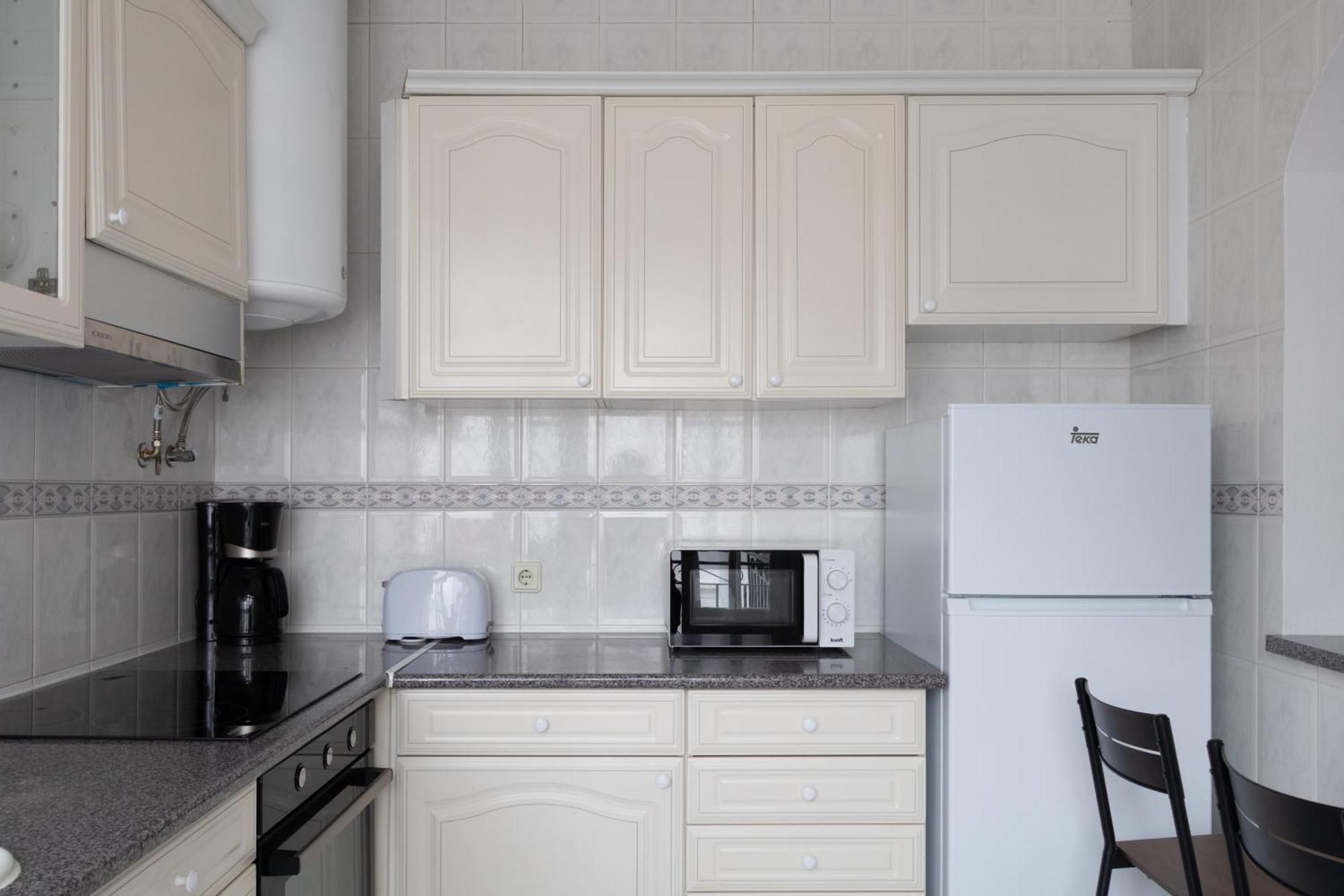 Blife Martinya House - Private Rooms And Apartments オリョン エクステリア 写真