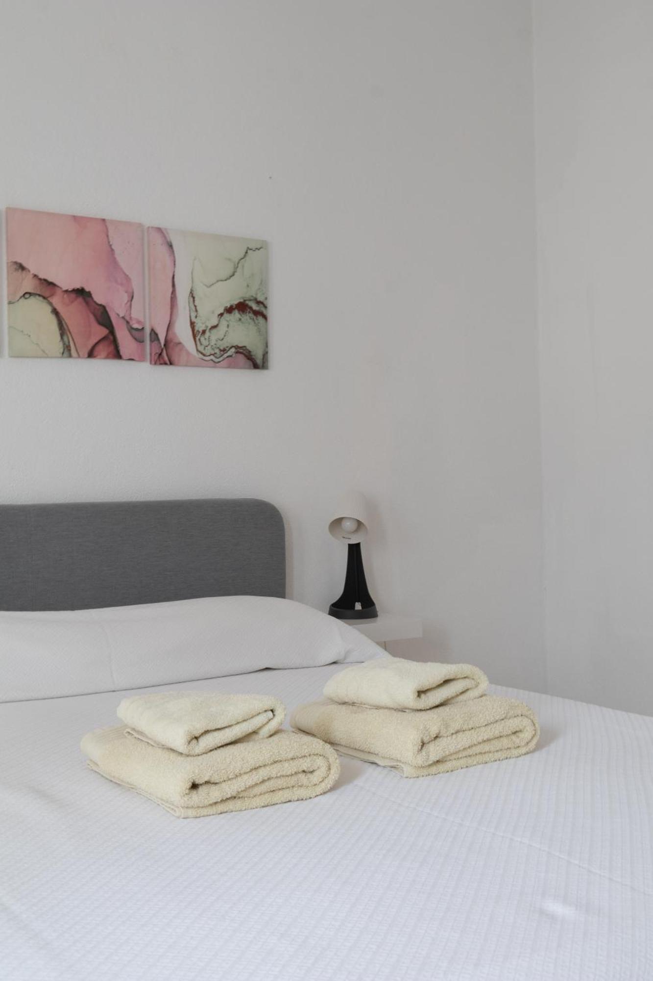 Blife Martinya House - Private Rooms And Apartments オリョン エクステリア 写真